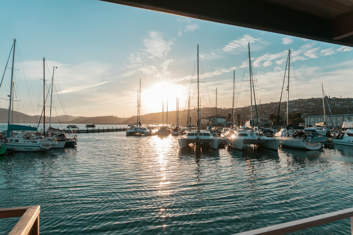 Marinas & Yacht Clubs